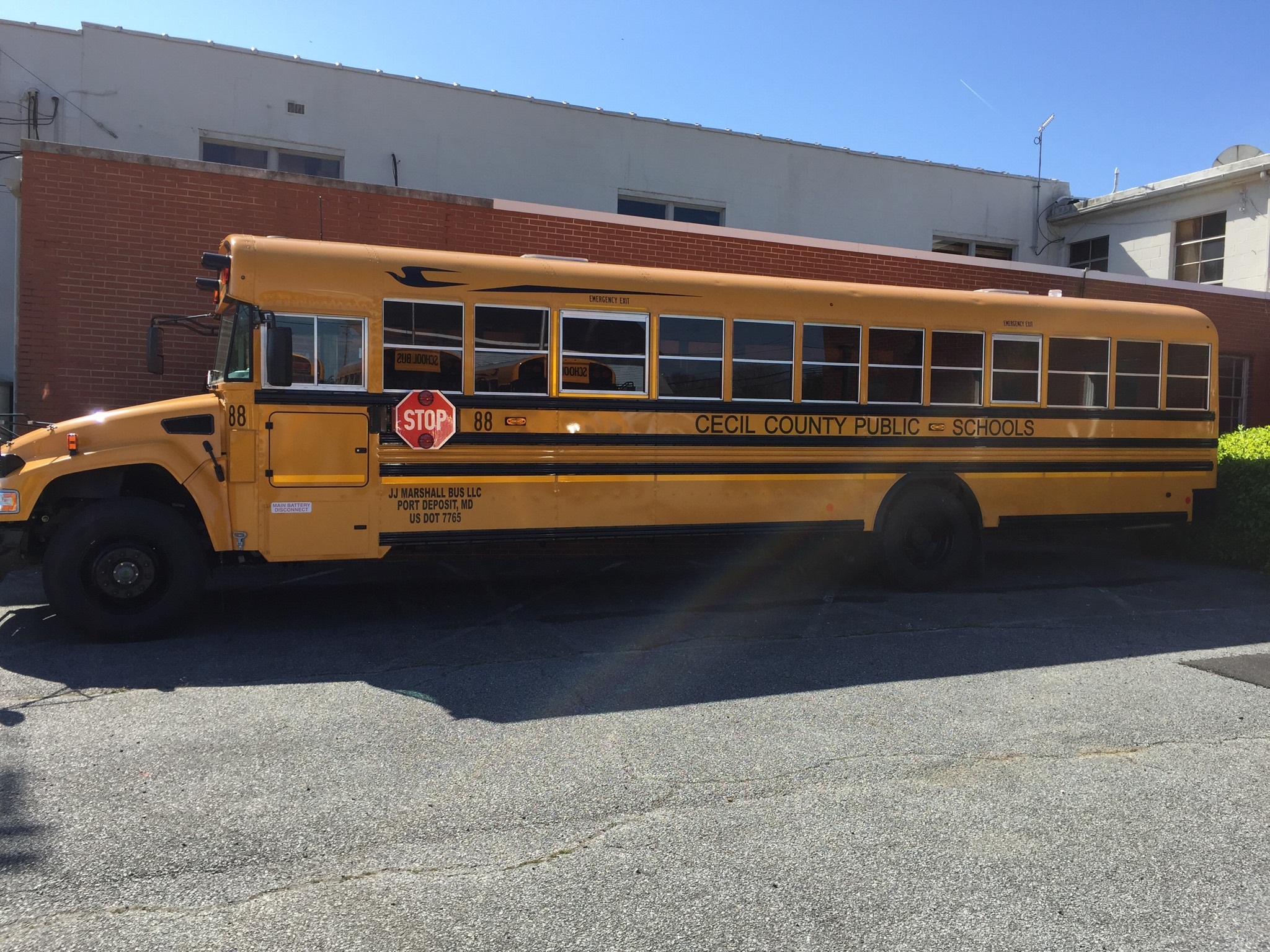 JJ MARSHALL Propane school bus IG Burton - ROUSH CleanTech